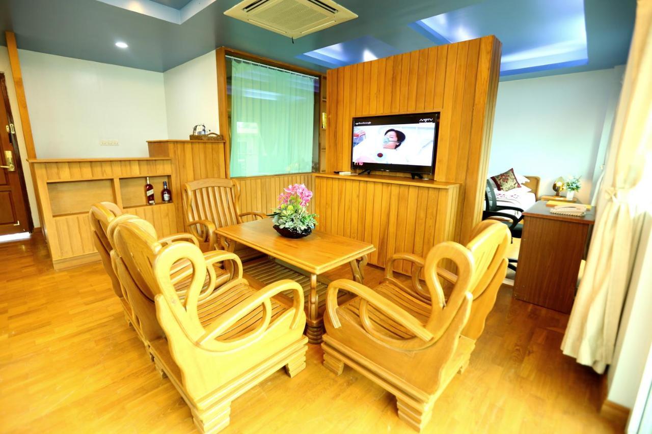 โรงแรมซินเซียร์ สไมล์ ย่างกุ้ง ภายนอก รูปภาพ